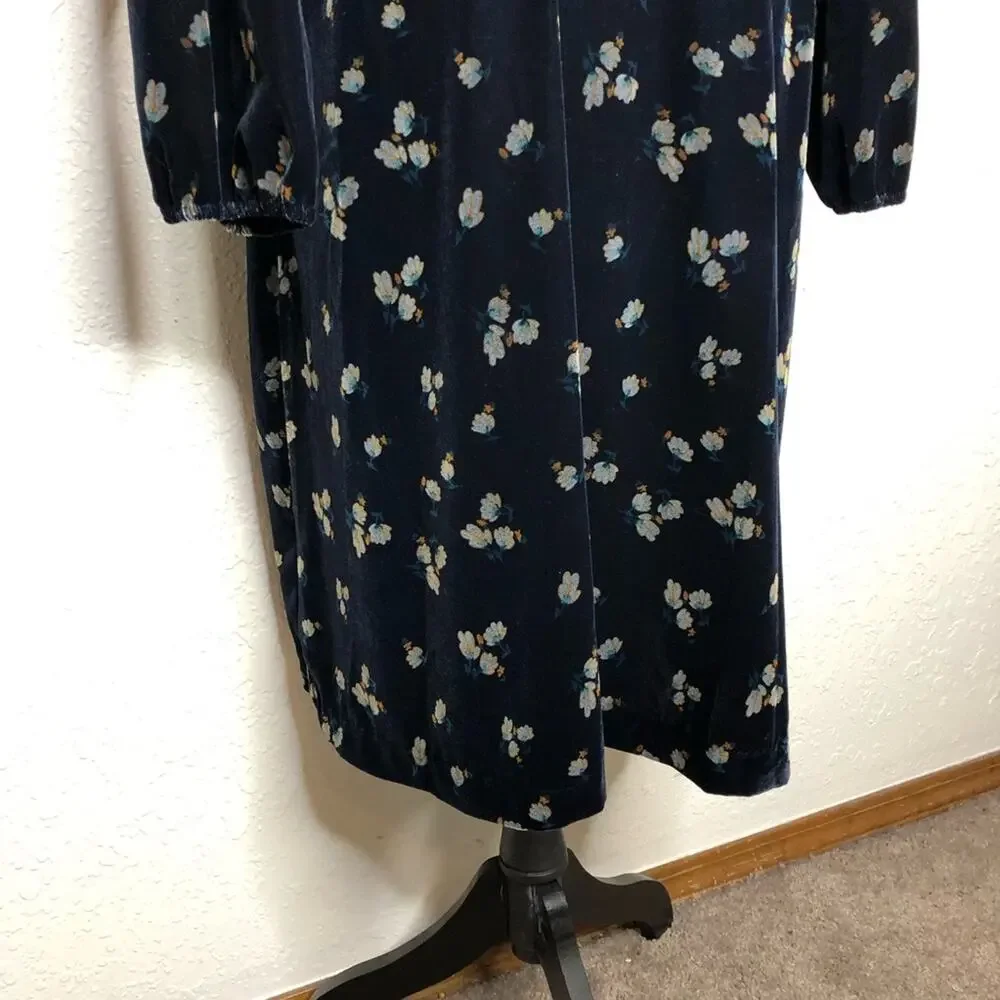 Cabi Decked Out navy blue floral velvet belted midi dress Extra Large XL #3875